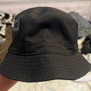 Coach Bucket Hat P/S small all black with zipper pocket.